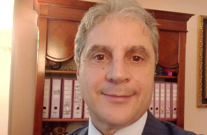 Claudio Gennarelli nel suo studio di Via Silvio Spaventa